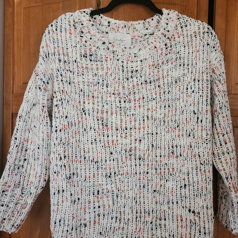 Jessica Simpson sweater